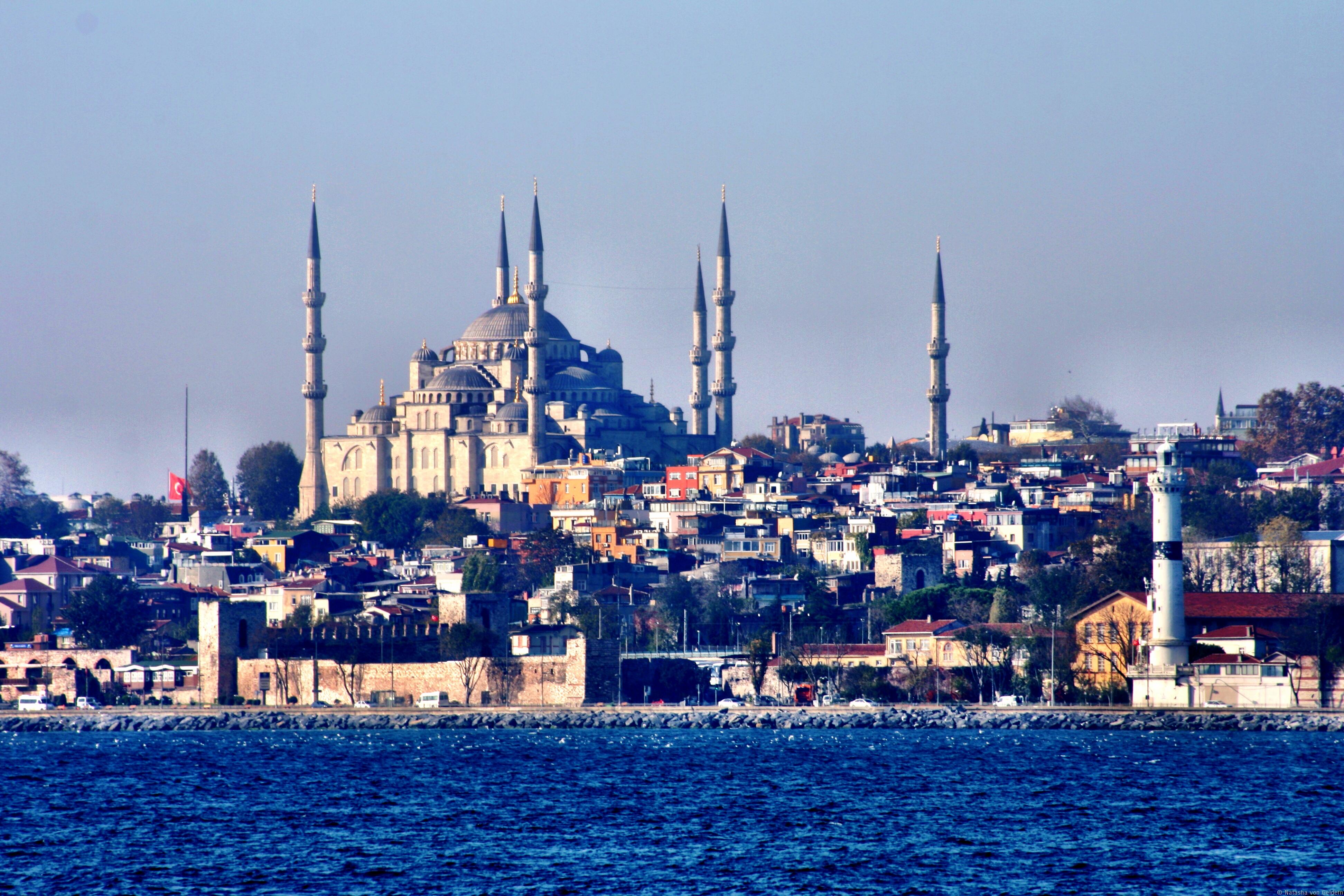 [Image: Istanbul-4.jpg]